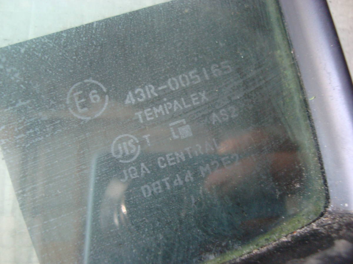 o 8343 ワゴンR MH22S フロント 小窓 左右 ガラス_画像2