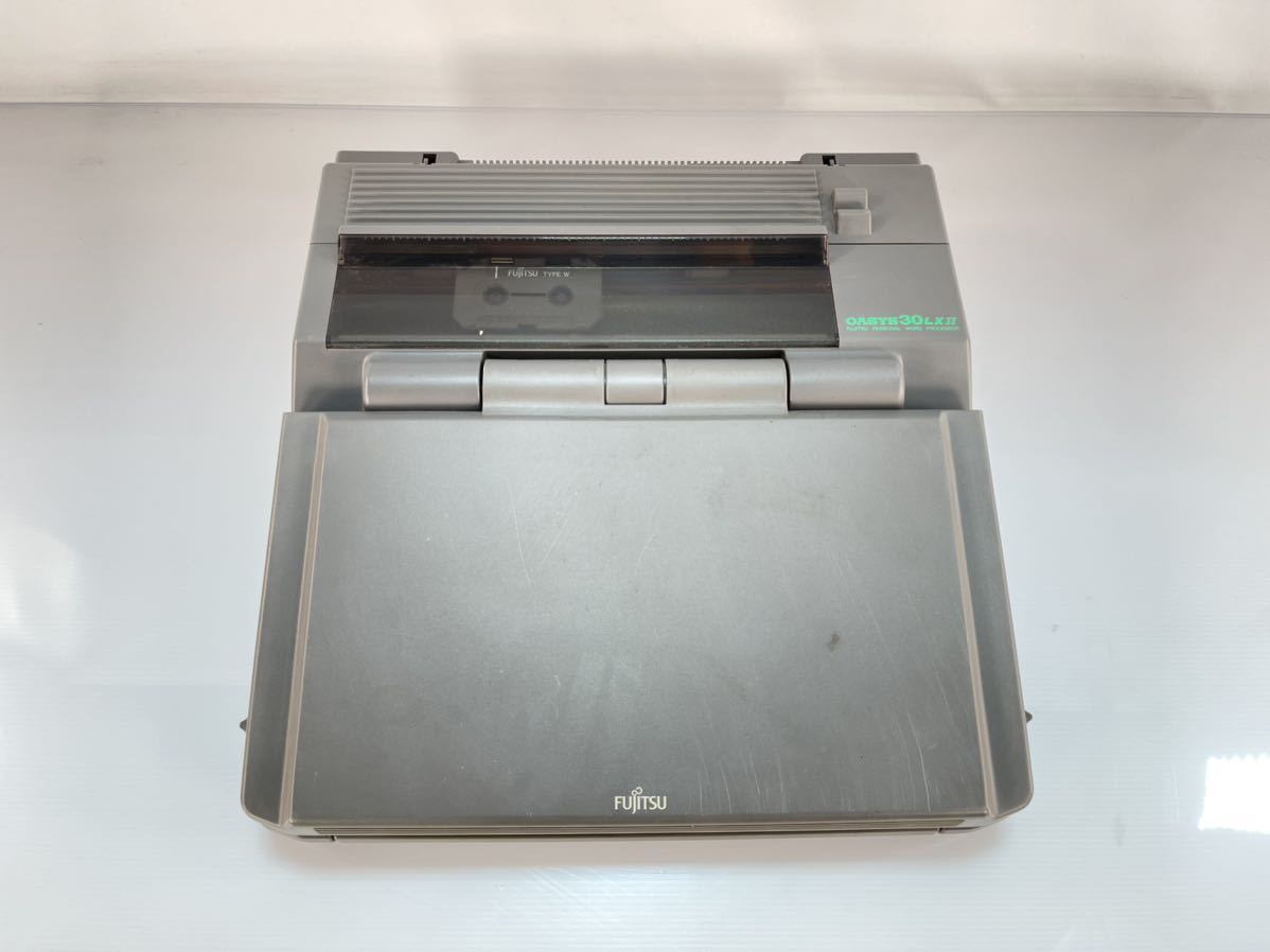 ★通電確認済み 富士通 FUJITSU 日本語ワープロ OASYS30 LXII OA30LX2-J ジャンク品 管理994_画像6