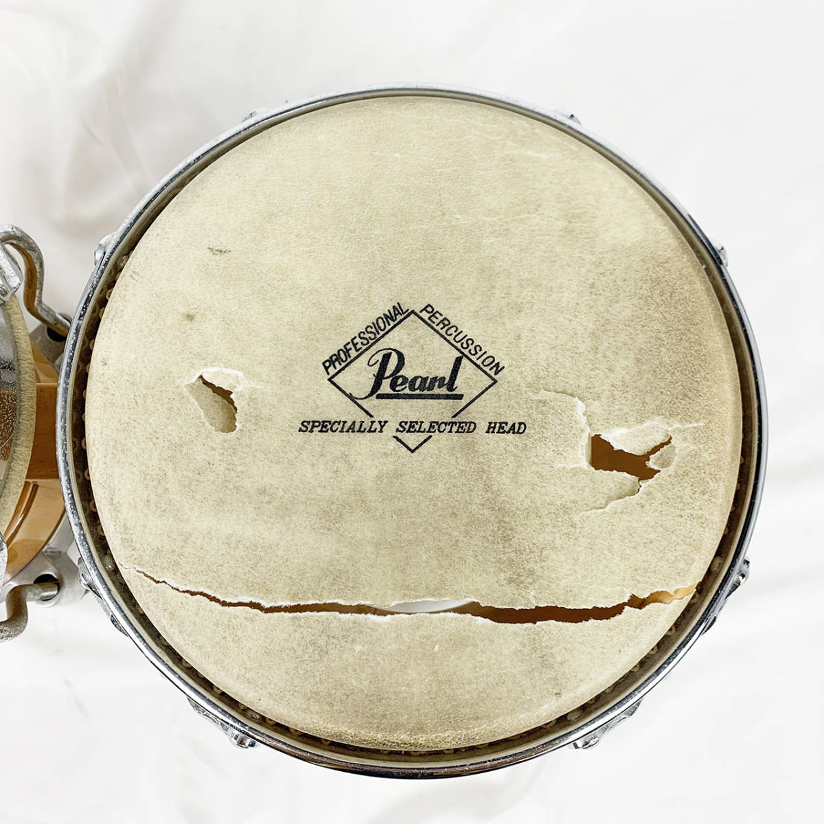 [HR0080] 中古 Pearl (パール) PROFESSIONAL PERCUSSION ボンゴ パーカッション タイ製 打面破れ 1000円スタート！の画像2