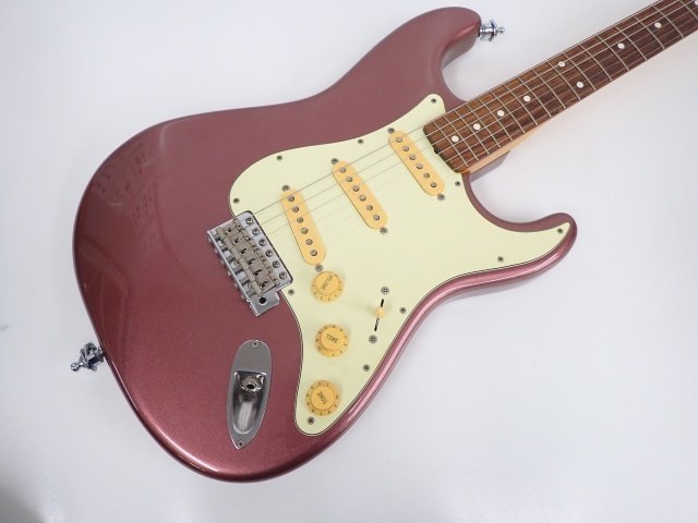 【弦交換済】 Fender Japan Stratocaster ストラトキャスター エレキギター フェンダージャパン ギグケース/アーム付き △ 69CE9-1の画像1