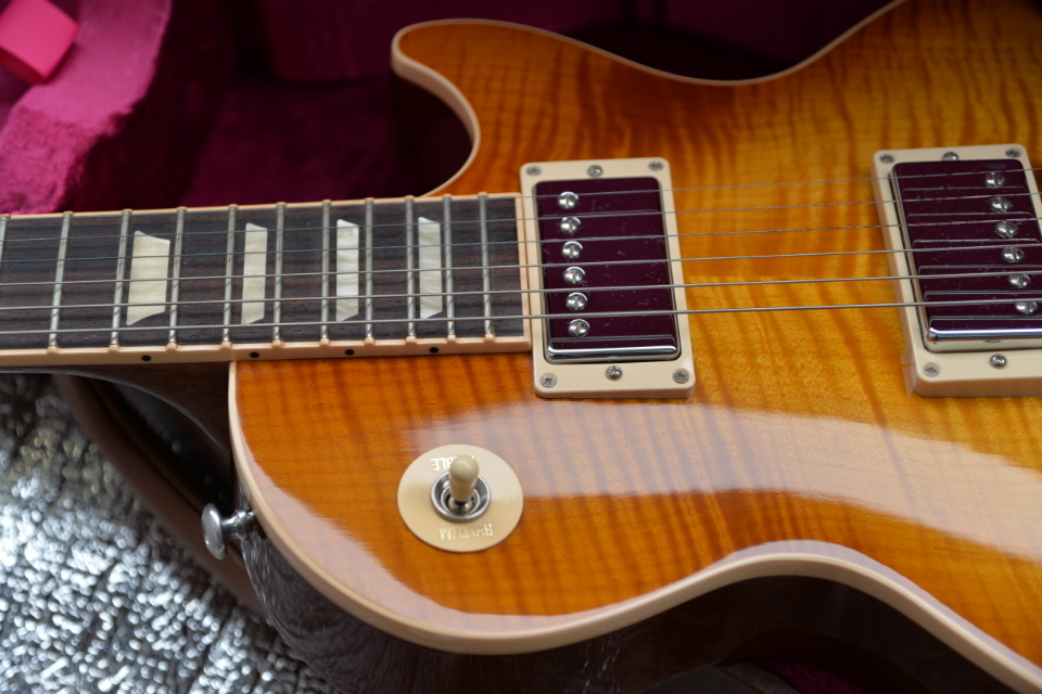 格安出品 美品 Gibson 2016年 Les Paul Standard HB カスタムショップハードケース付の画像3