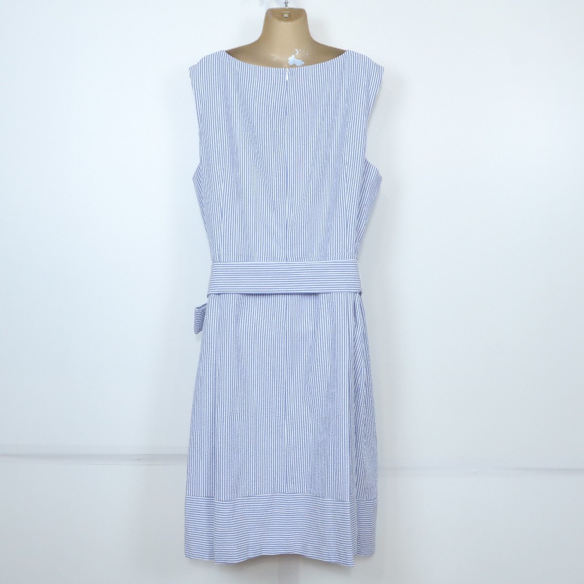 [ beautiful goods!]Anne Klein Anne Klein * refreshing soccer stripe! One-piece large size 22W spring summer light blue series put on turning power eminent z1446