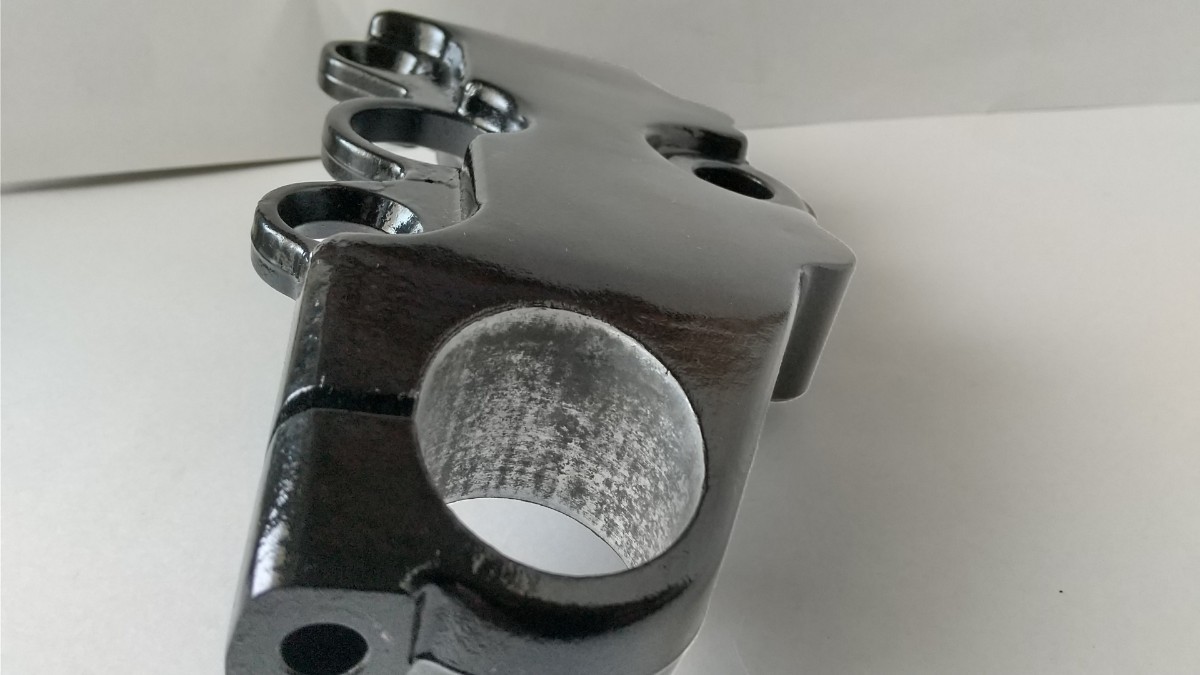 グラストラッカー ボルティー ST250 セパハン用 トップブリッジ グラストラッカー ボルティー ST250 セパハン用 トップブリッジ