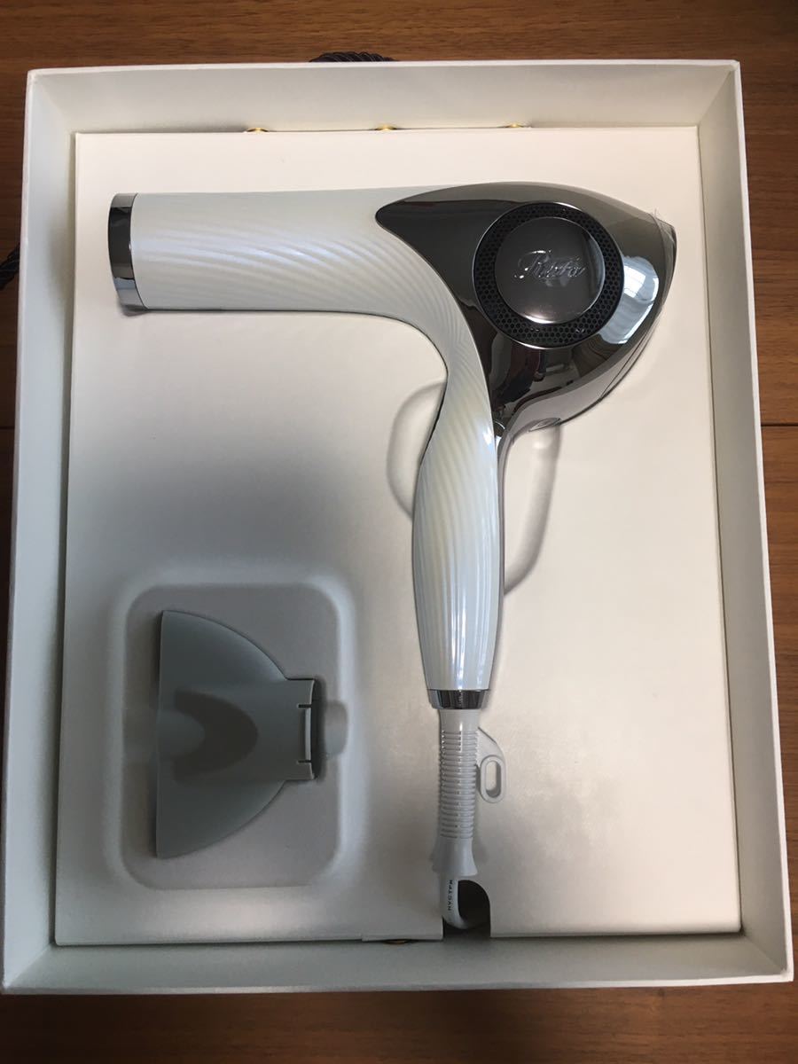 新品 ReFa(リファ)ビューテックドライヤー ホワイト 完全未開封 cinema.sk