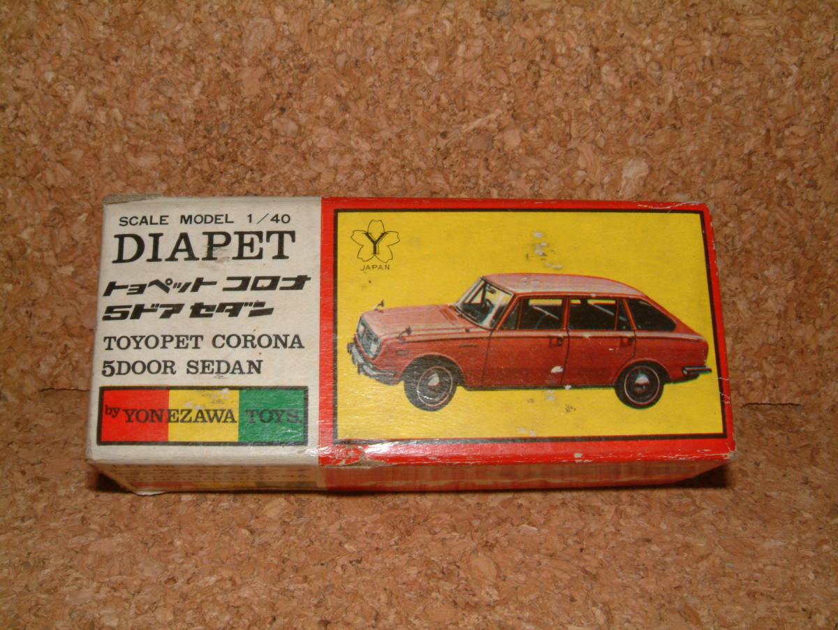 ** Diapet made in Japan No.146 Toyopet Corona 5 -door sedan minicar **