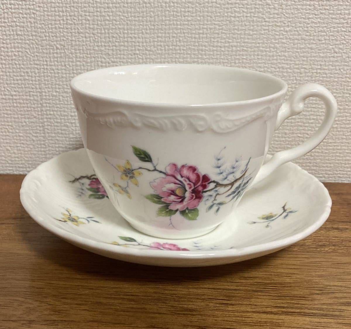 英国王室御用達　vintage WEDGWOOD mayfair collection DEBUTANT tea cup C/S 送料無料