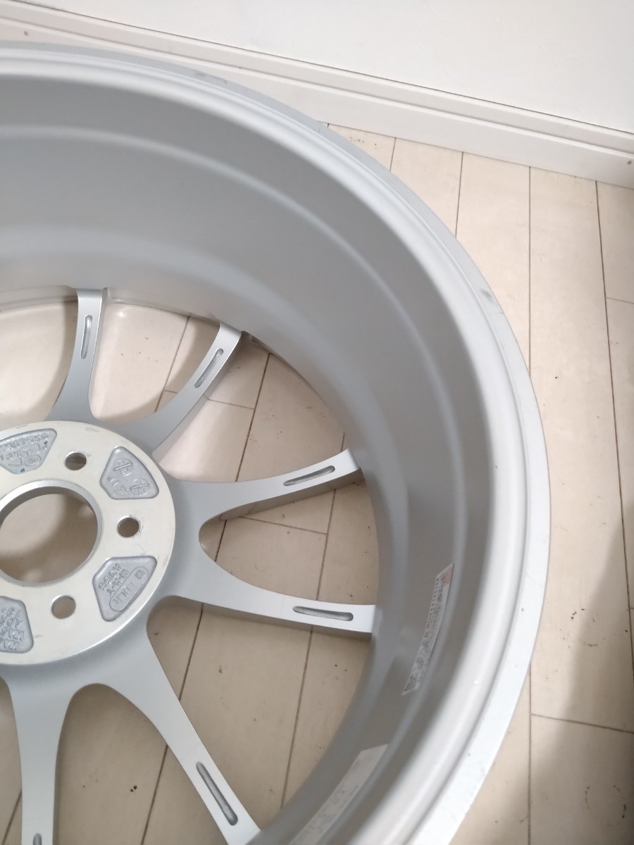 美品アドバンレーシングRZ 18×7 5J +50 5H/100 レーシングハイパー