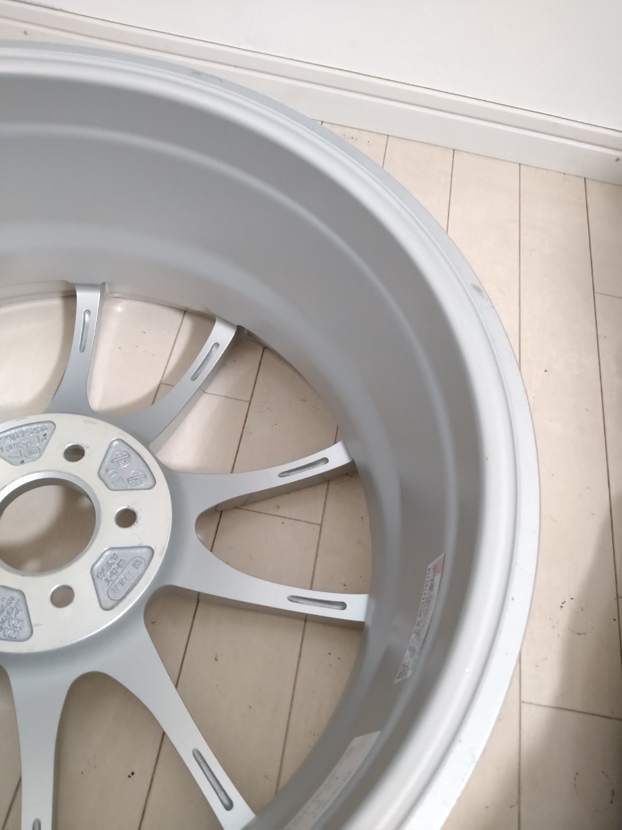 美品アドバンレーシングRZ 18×7.5J +50 5H/100 レーシングハイパーシルバー 送料無料_画像6