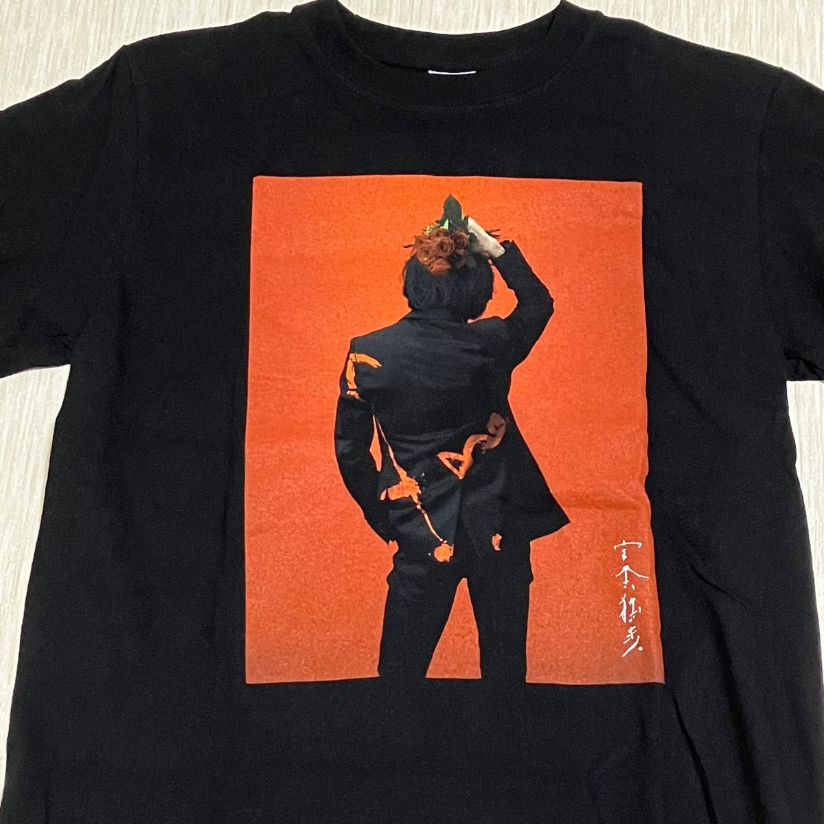 美品】宮本浩次 "宮本 独歩 Tシャツ Sサイズ 黒 グッズ エレファントカシマシ|PayPayフリマ 宮本浩次 エレファントカシマ グッズ 宮本独歩PHOTOシャツ白 Sサイズ