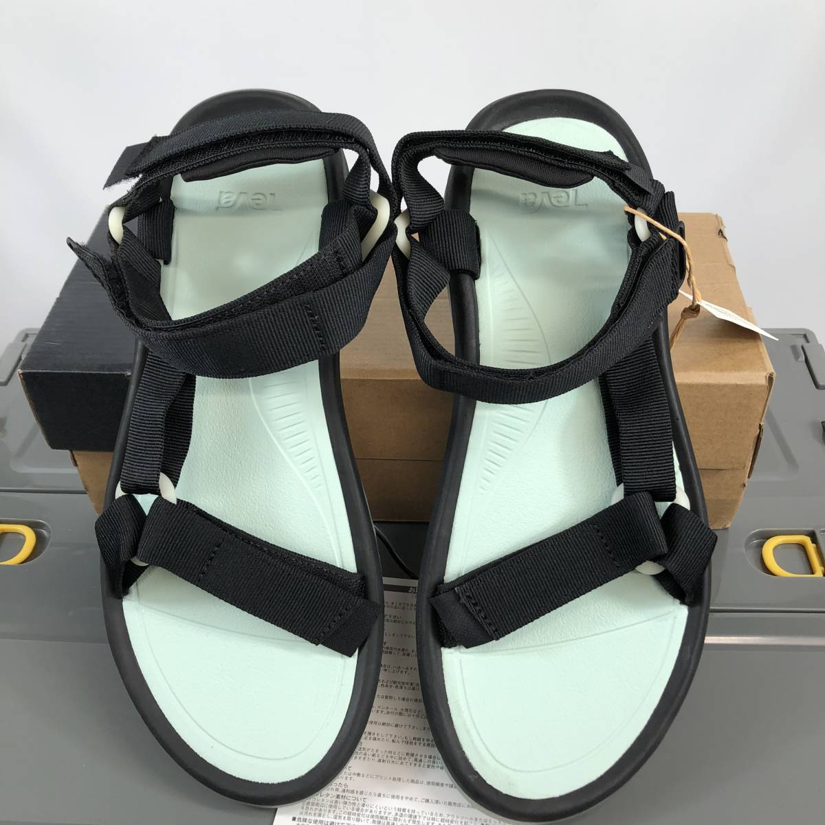 atmos別注 TEVA テバ ハリケーン サンダル XLT2 - 蛍光-