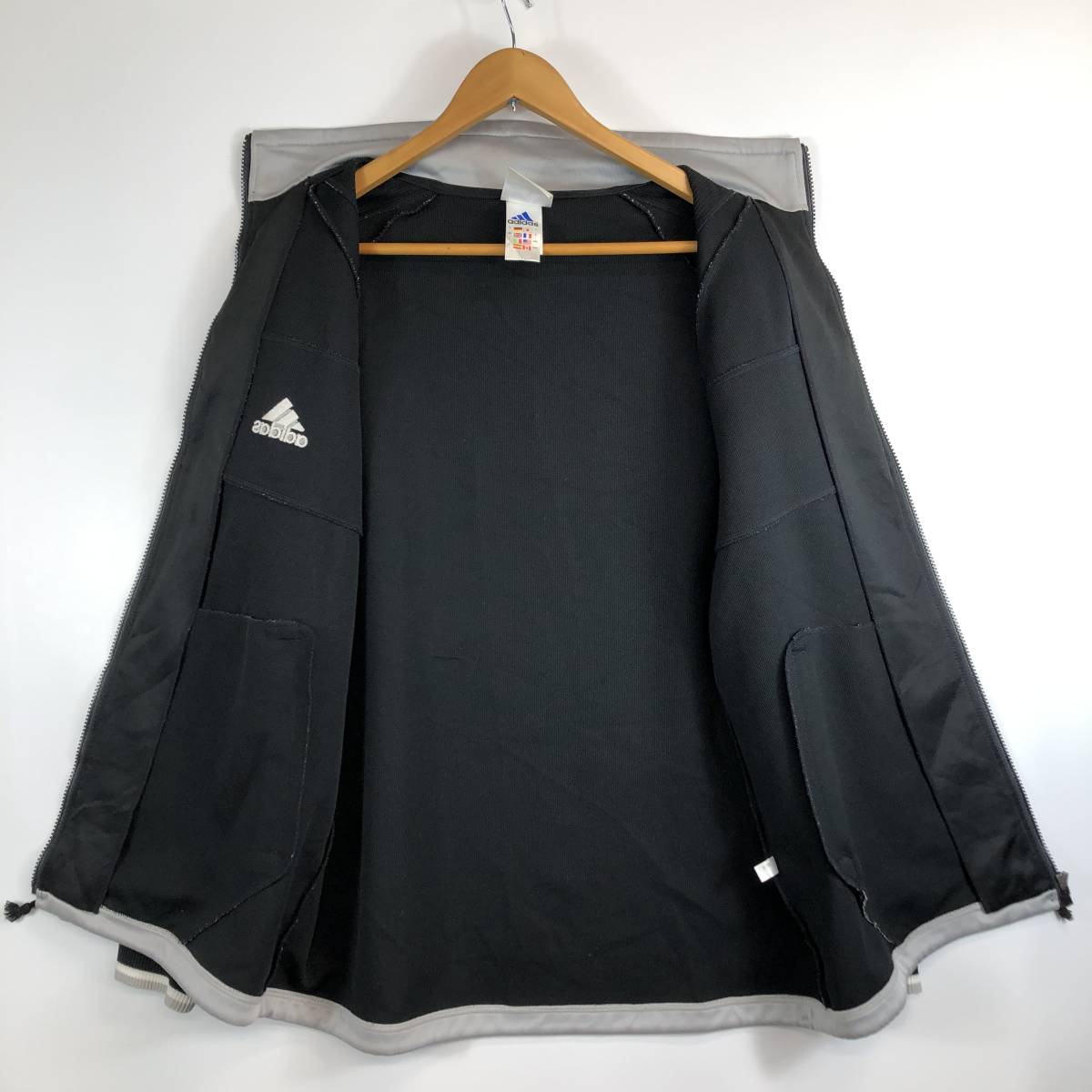 日本製 アディダス 00s トラックジャケット XOサイズ ブラック 日本製 アディダス 00s トラックジャケット XOサイズ ブラック