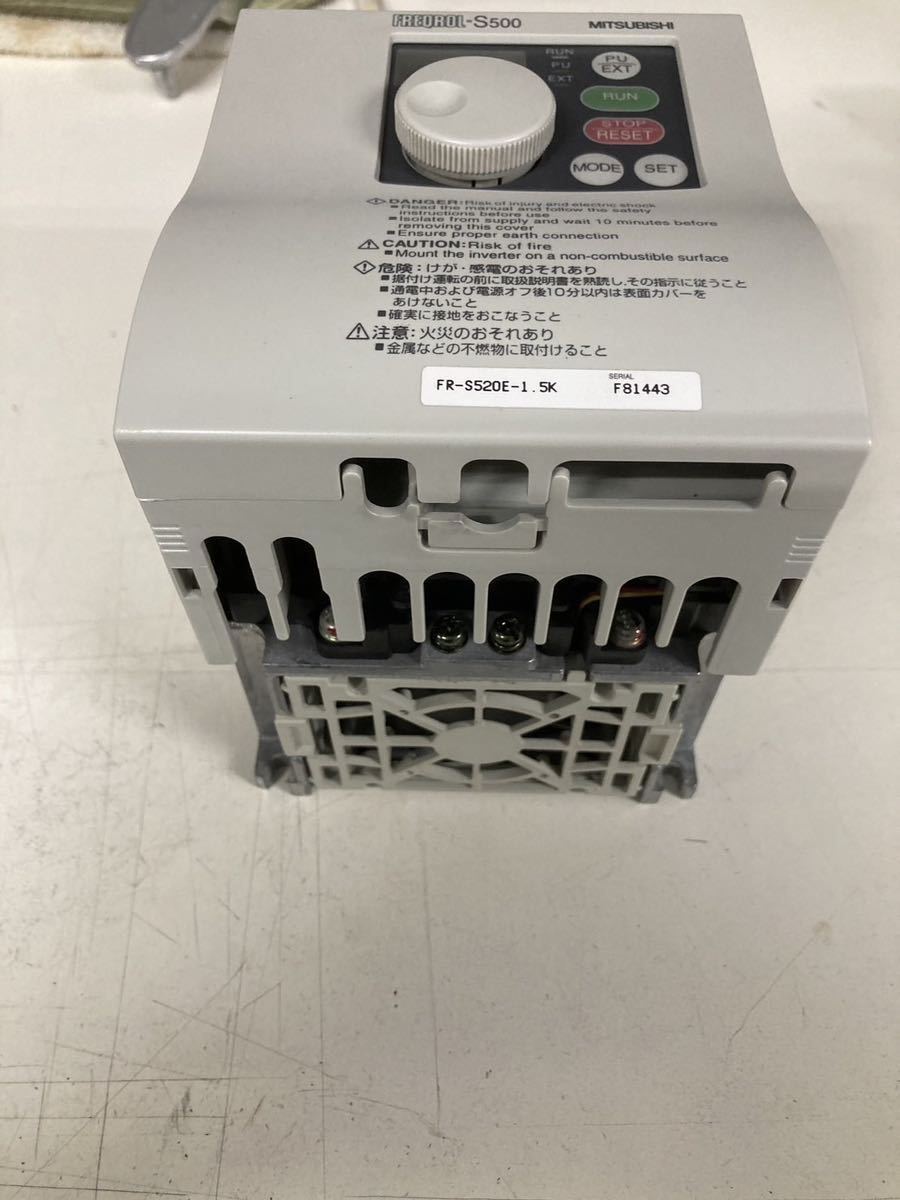 三菱インバーター FR-S52E-1.5K 中古_画像3