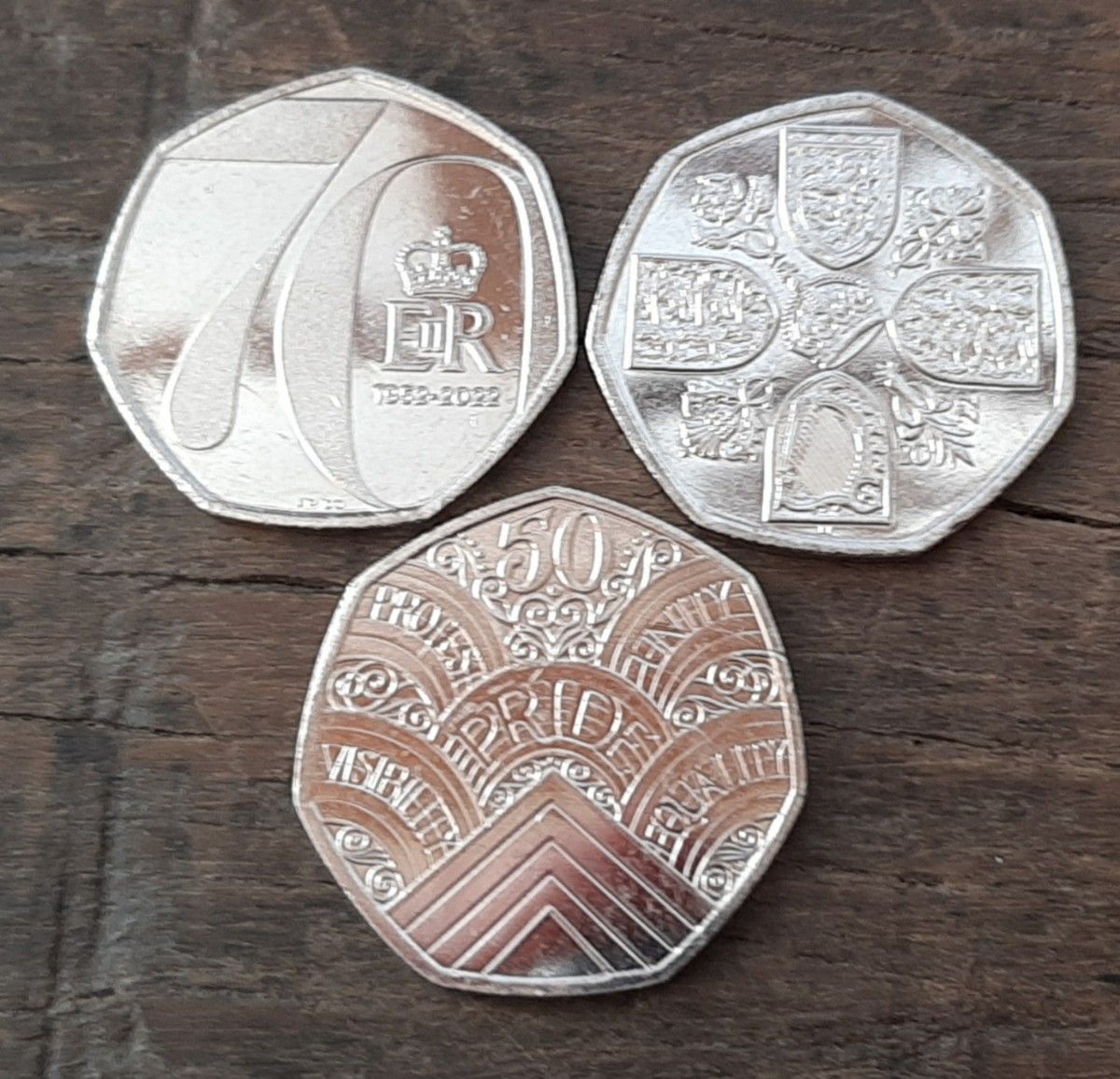 3種類 エリザベス女王 新デザイン イギリス 英国本物50ペンスコイン