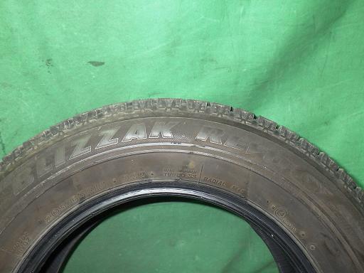 スタッドレス ブリヂストン ブリザックレボGZ 205/65R15(4本)【中古】_画像9