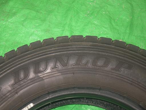 ウィンターマックス LT03 215/70R17.5 トラックタイヤ4本【中古】_画像7