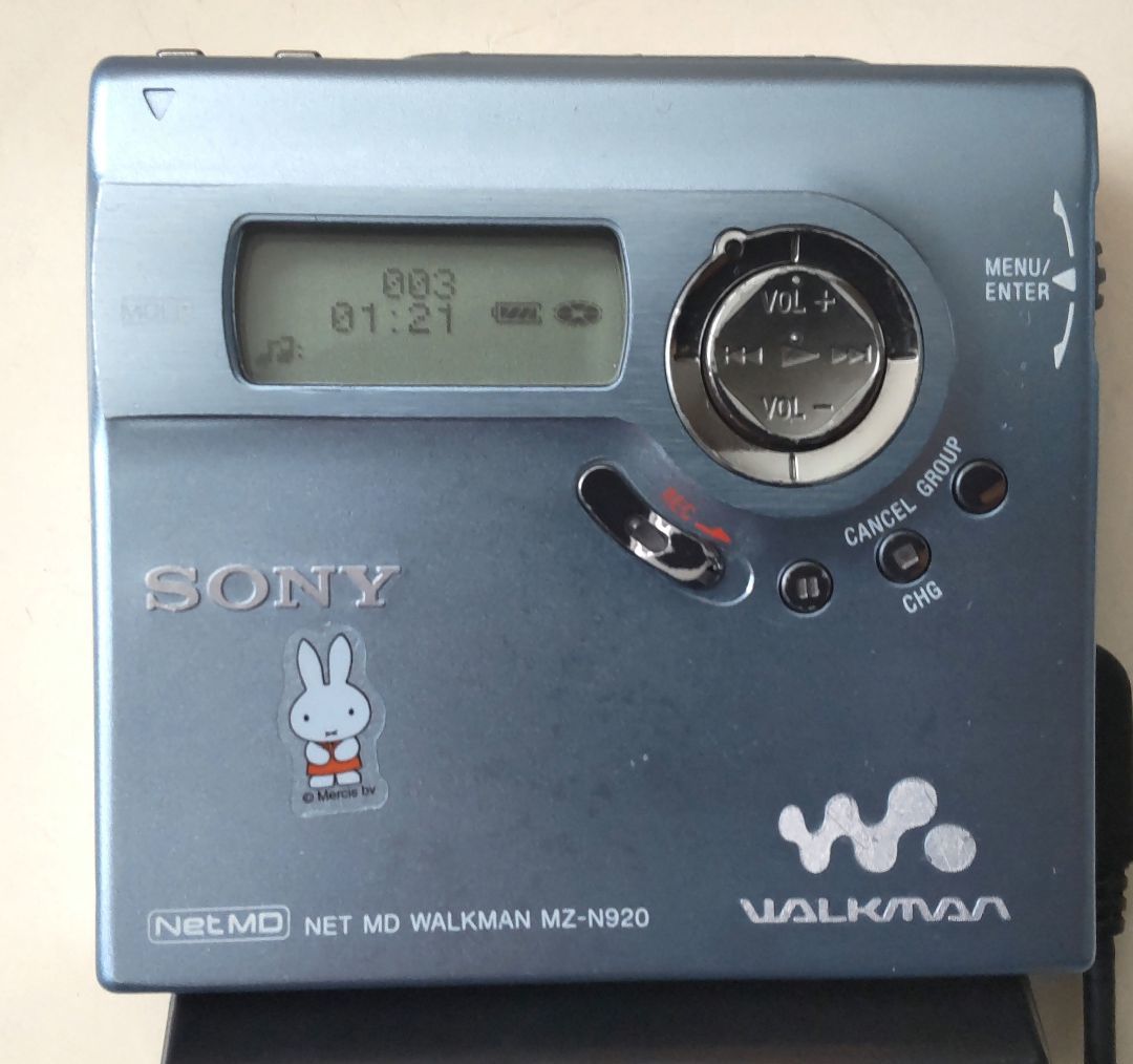 ソニー中古MDウォークマン】SONY MD PLAYER MZ-N920 WALKMAN ブルー