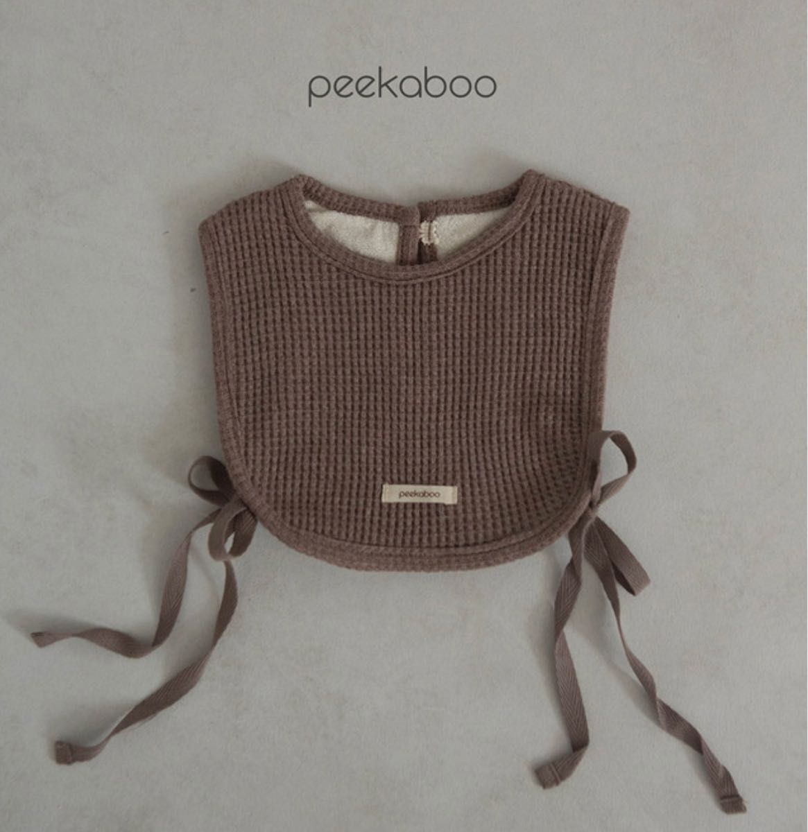 韓国子供服　choco Bib  ベビースタイ　スタイ　ベビー小物　ベビーアクセサリー　peekaboo