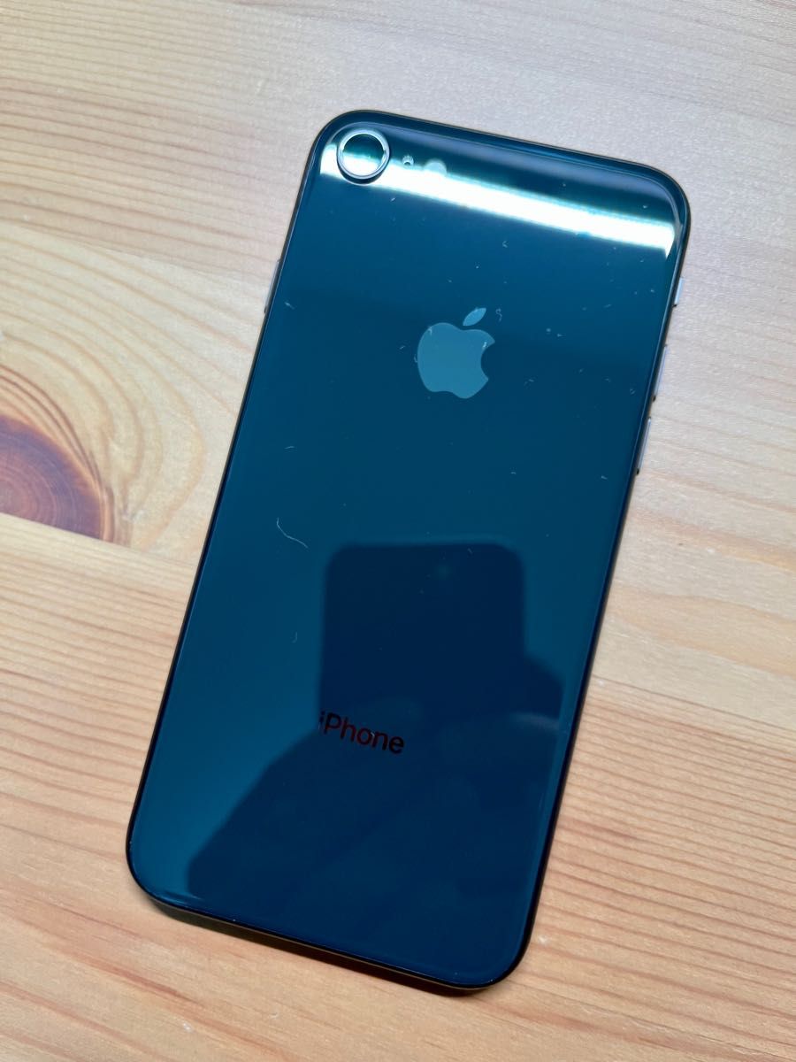 美品 Apple iphone 8 64GB SIMフリー(SIMロック解除済) スペースグレー 美品 Apple iphone 8 64GB SIMフリー(SIMロック解除済) スペースグレー