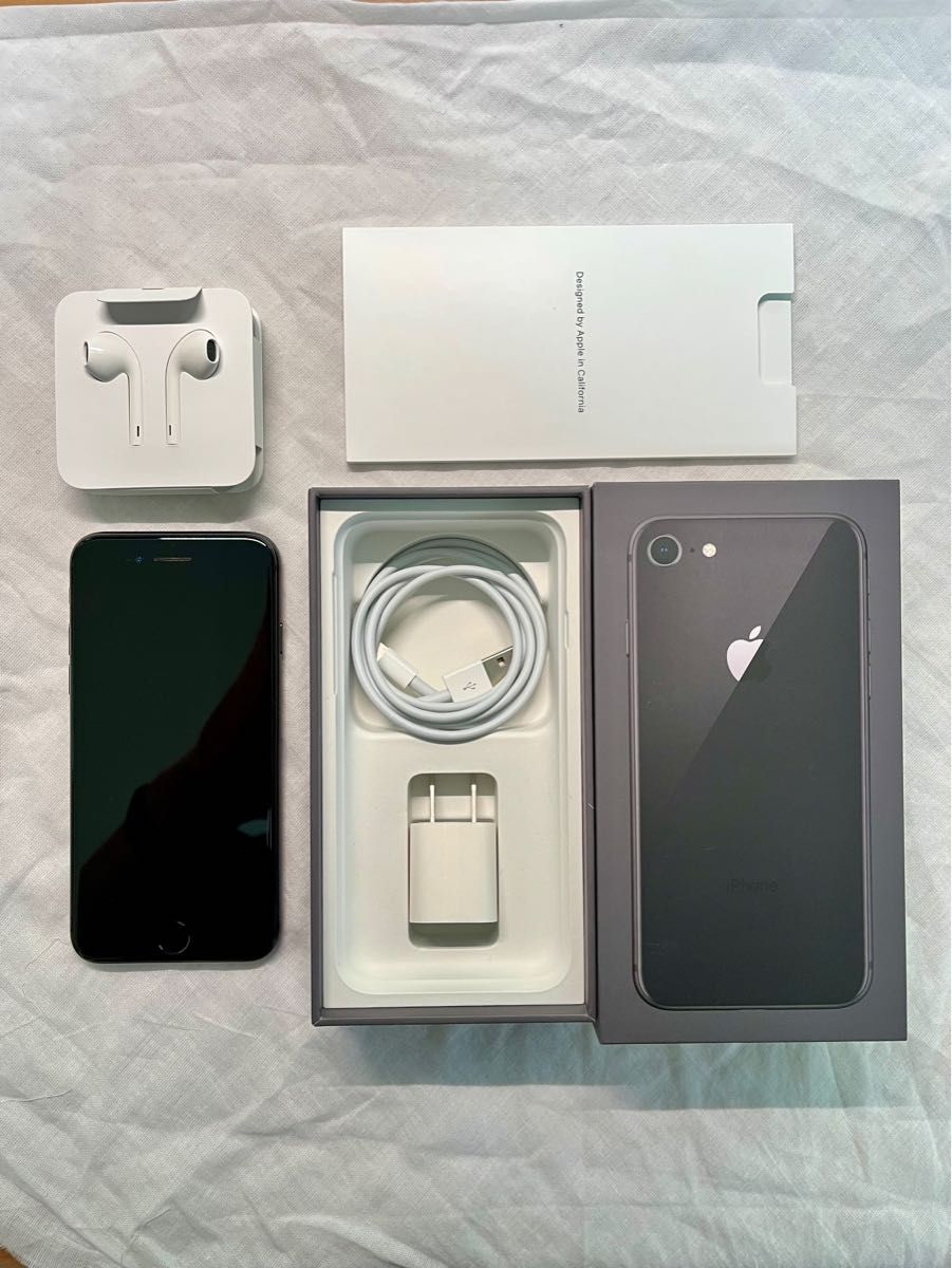 Apple iPhone 8 Space Gray 256GB SIMフリー