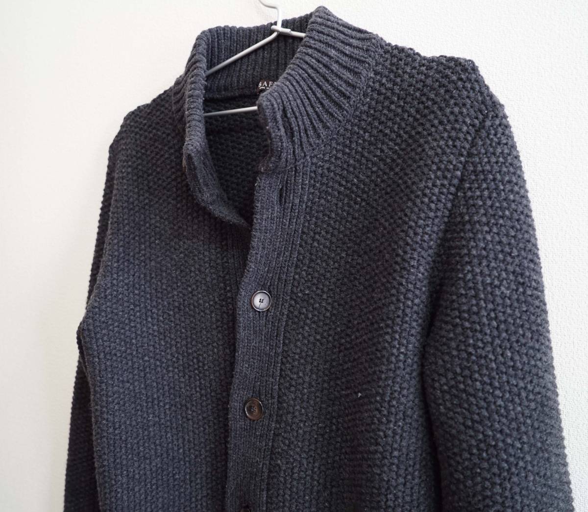 **BAFY( buffing .-) middle gauge knitted cardigan ( postage our expense )