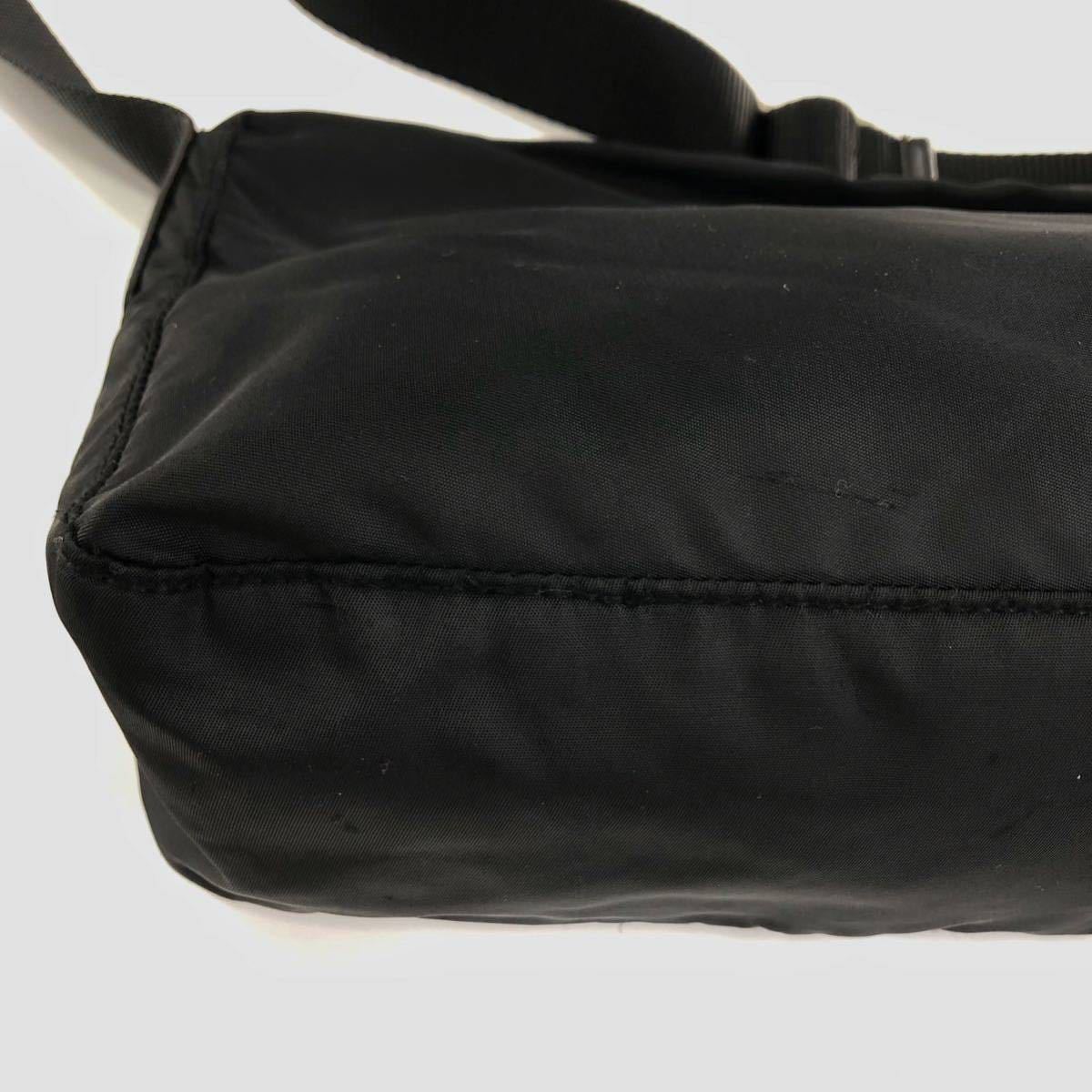 ヤフオク! - 美品 PRADA プラダ ショルダーバッグ カメラバッ...