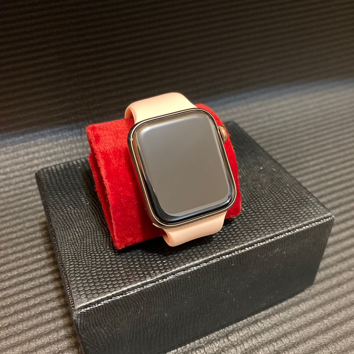 Apple Watch4 44mm ゴールドステンレス GPS+Cellular｜PayPayフリマ