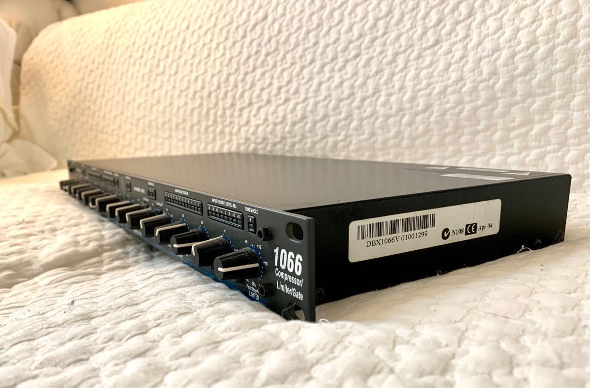 dbx 最高峰2chゲート付 コンプレッサー リミッター 1066 コンプレッサー 2ch
