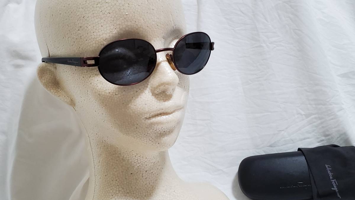 レア品!FERRAGAMO サングラス-