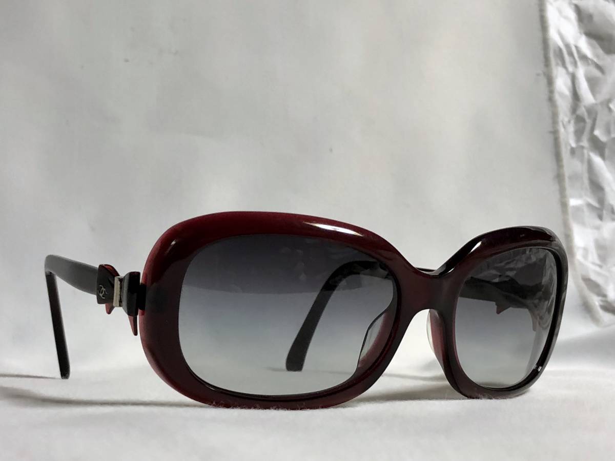  regular beautiful ultra rare Celeb favorite Chanel CHANEL ribbon × here Mark equipment ornament sunglasses red series × black wine red × black lens man and woman use possible * glasses 0