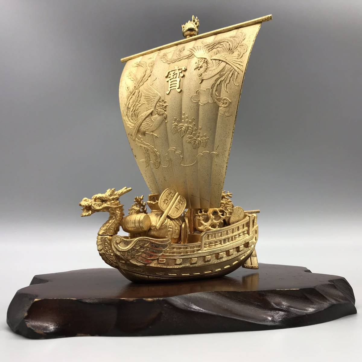Yahoo!オークション - 置物 黄金 宝船 寳船 龍頭 鳳凰 美術品 Yahoo!オークション - 置物 黄金 宝船 寳船 龍頭 鳳凰 美術品