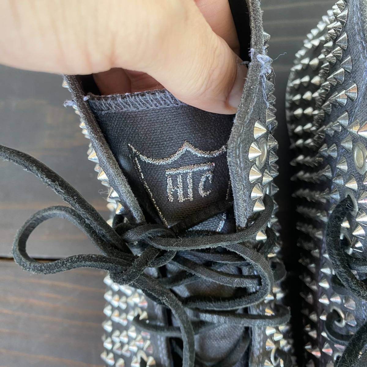[HTC H tisi- studs sneakers is ikatto 28cm shoes vintage processing USED processing Hollywood Trading Company ]