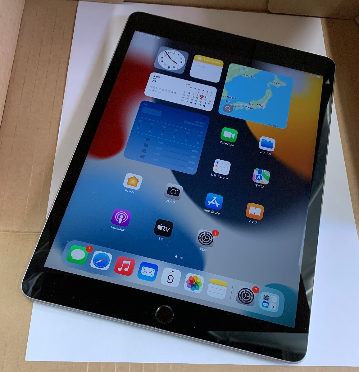 Apple iPad 第9世代 10.2インチ Wi-Fiモデル 64GB シルバー 2021年 MK2L3J/A 付属品完備【四丁目店】