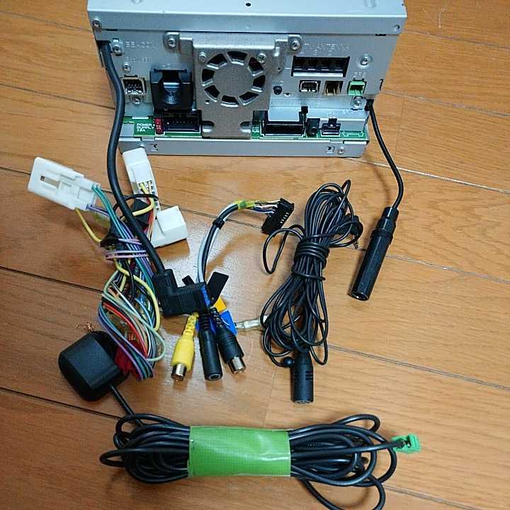 carrozzeria AVIC-ZH0077W サイバーナビ HDDナビ 地図データ2014年 B