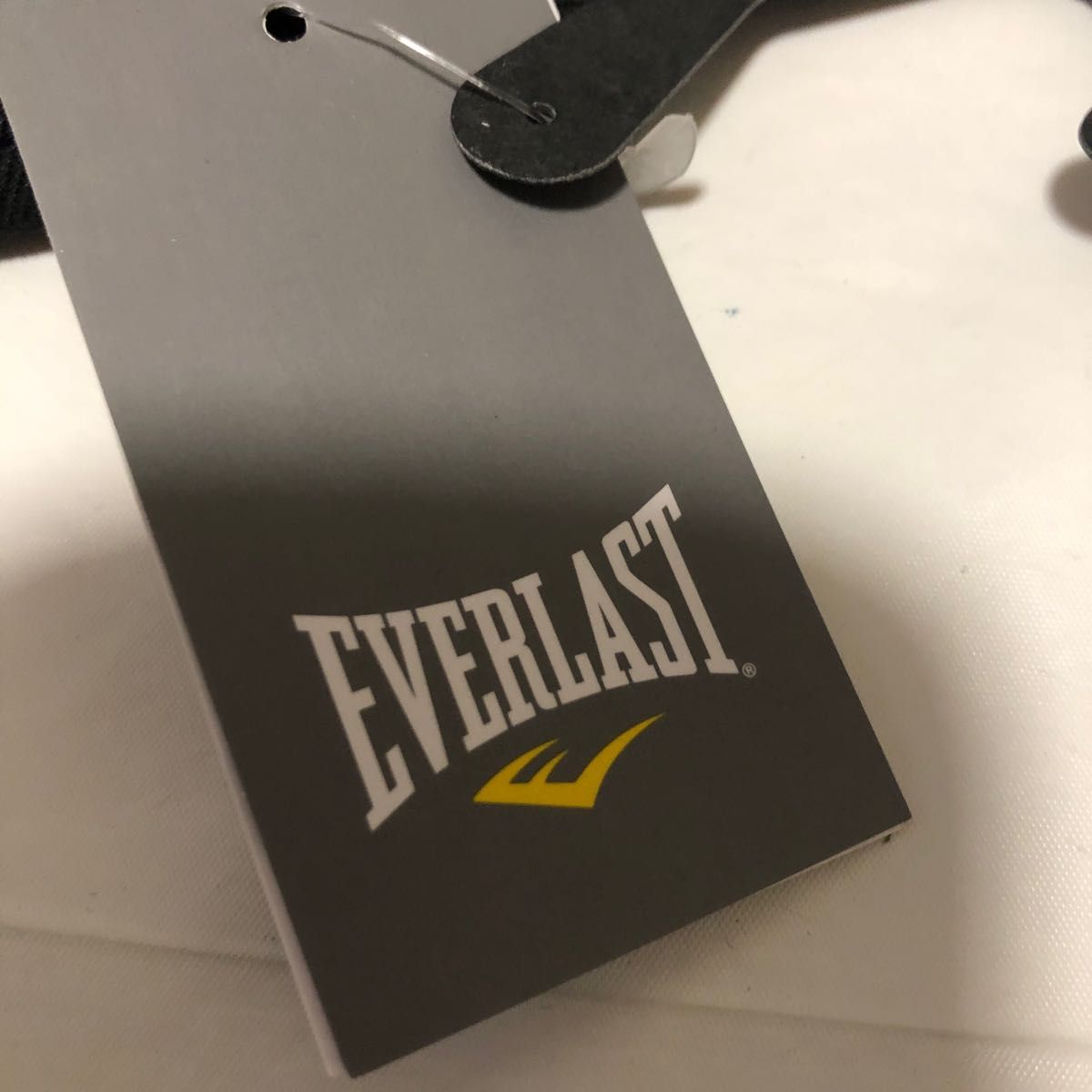 【今季新作】タグ付 EVERLAST リバーシブルロゴバケットハット ブラック ユニセックス キャップ在庫有り［24時間以内発送］