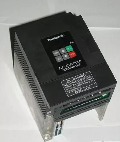 新品 Panasonic インバーター　AMK2002P22(200V 2.2KW) ６ヵ月保証