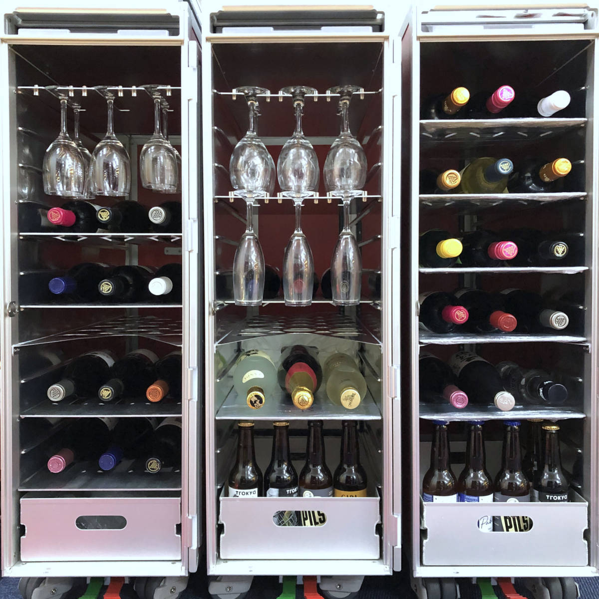 ワイングラスホルダー 各種ミールカート対応 引出し 機内搭載カート 新品 航空機カート 航空用品 収納棚 ワイングラス置き ワインセラーの画像5