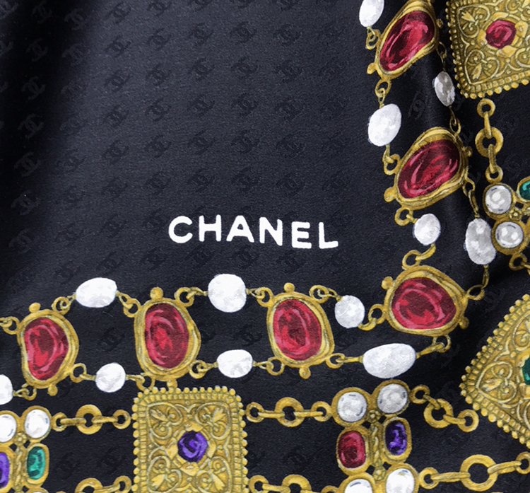 CHANEL シャネル グリポア柄 スカーフ-