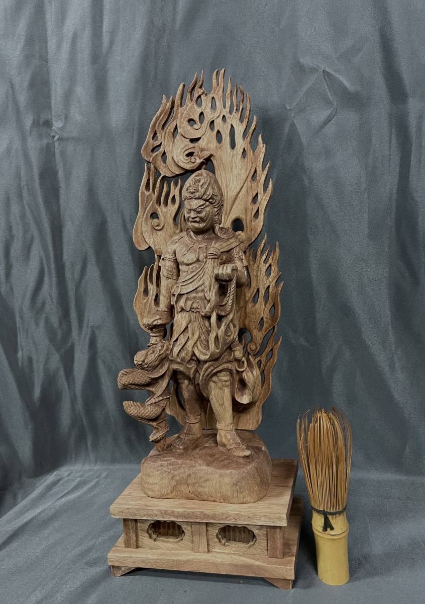 高39cm 井波彫刻 仏教工芸品 楠材製 極上彫 木彫仏像 倶利伽羅不動明王