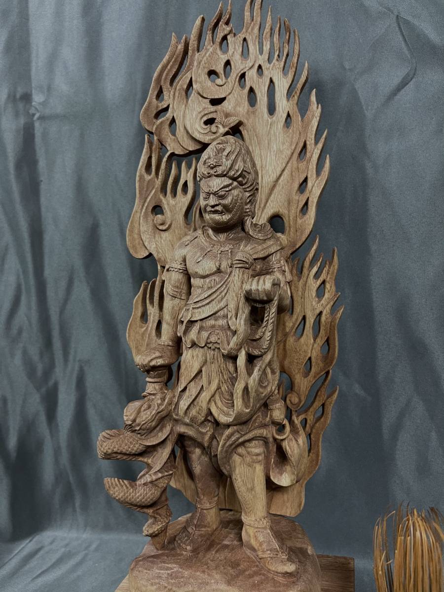 高39cm 井波彫刻 仏教工芸品 楠材製 極上彫 木彫仏像 倶利伽羅不動明王