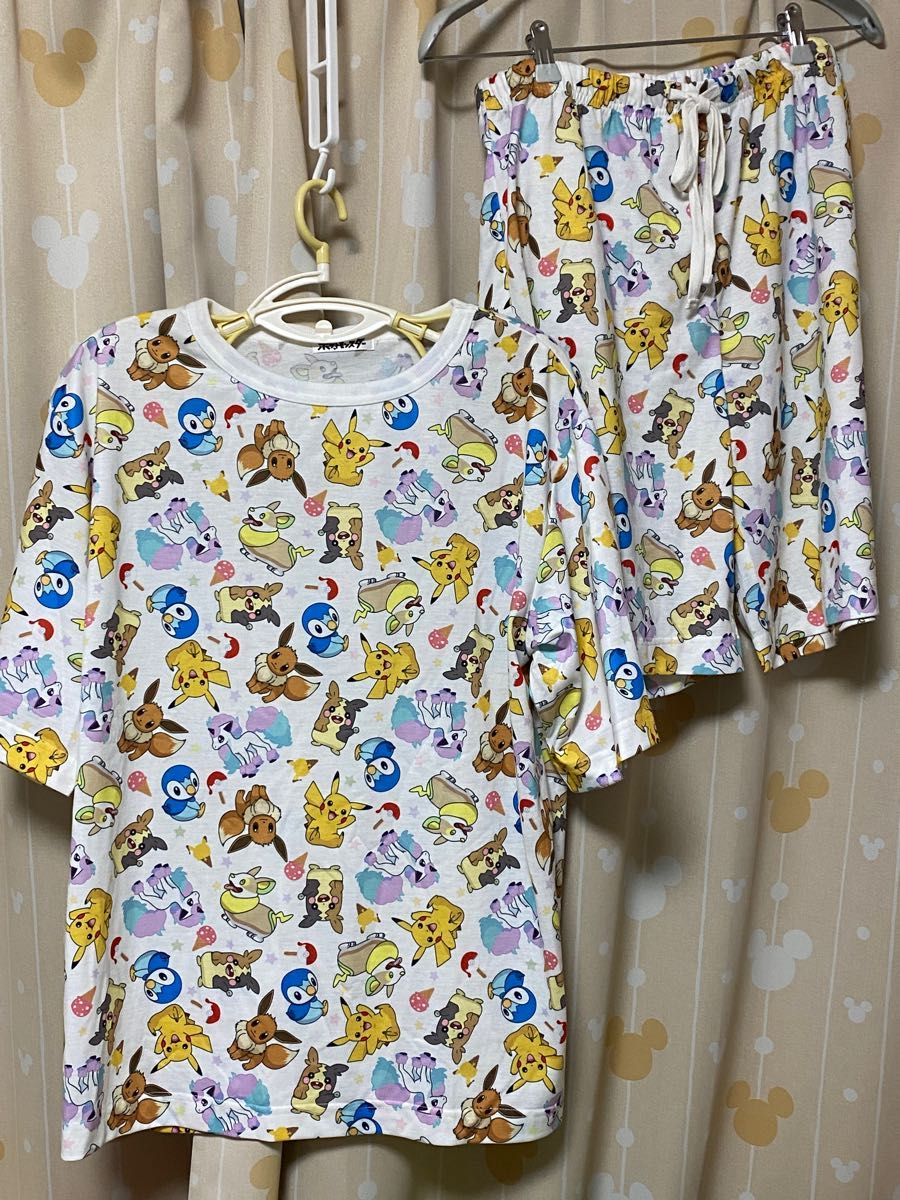 新品 スナイデルホーム ヴィンテージストロベリー柄 パジャマ 新品 スナイデルホーム ヴィンテージストロベリー柄 パジャマ