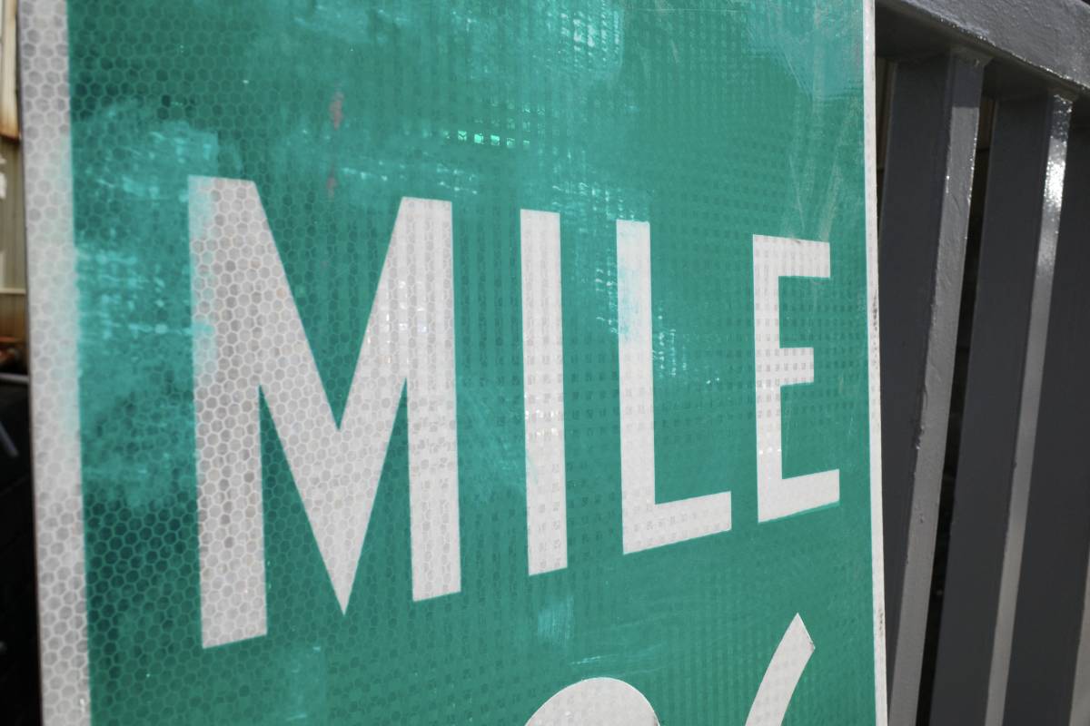 ビンテージ INTERSTATE 69 SOUTH MILE マイル 看板 トラフィック