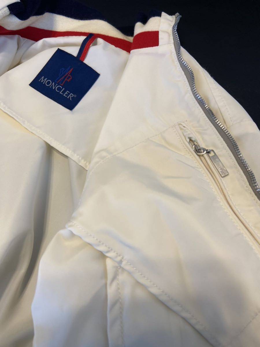 モンクレール MONCLER NK-DB160 フルジップブルゾン ホワイト