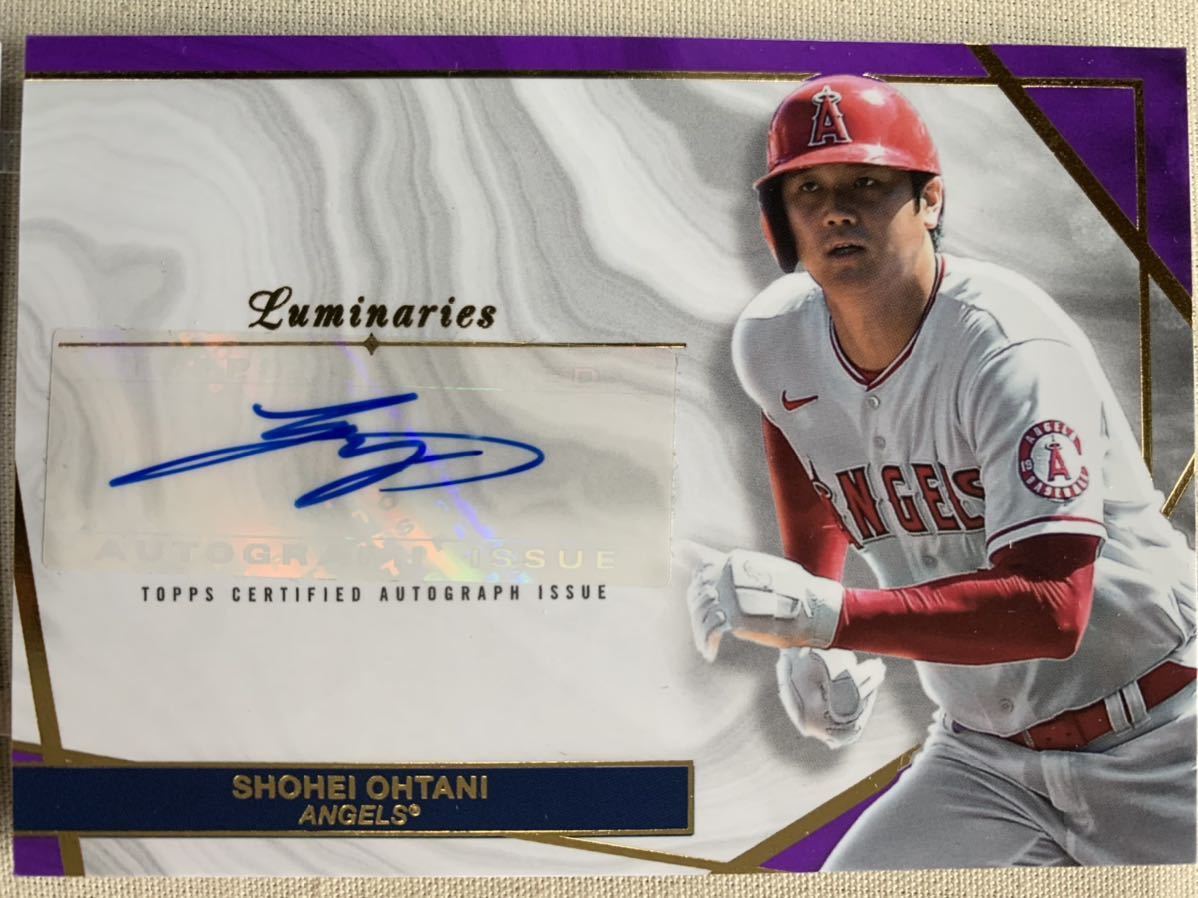 2022 TOPPS LUMINARIES Guiding Light Triple Autograph Book 大谷翔平