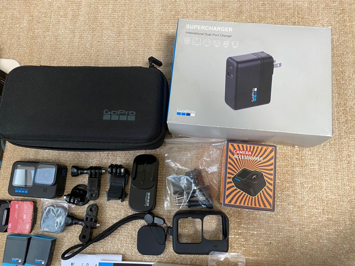 限定値下げ中 早い者勝ち GoPro HERO 10ゴープロ10 おまけ付 美品 付属