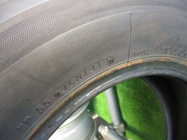 R1369IS BS ブリヂストン V600 195/80R15 103/101L LT 15インチ サマー タイヤ 19年製 1本_画像6