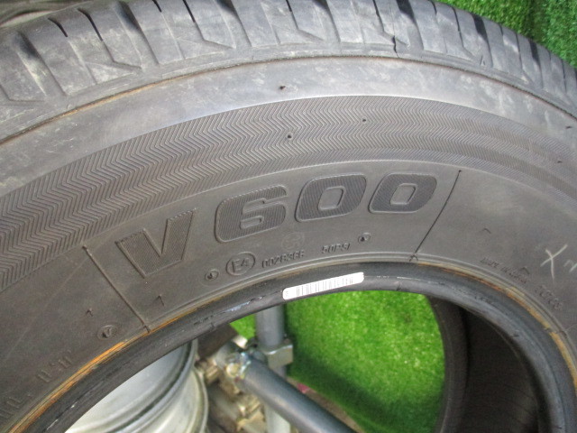 R1369IS BS ブリヂストン V600 195/80R15 103/101L LT 15インチ サマー タイヤ 19年製 1本_画像4