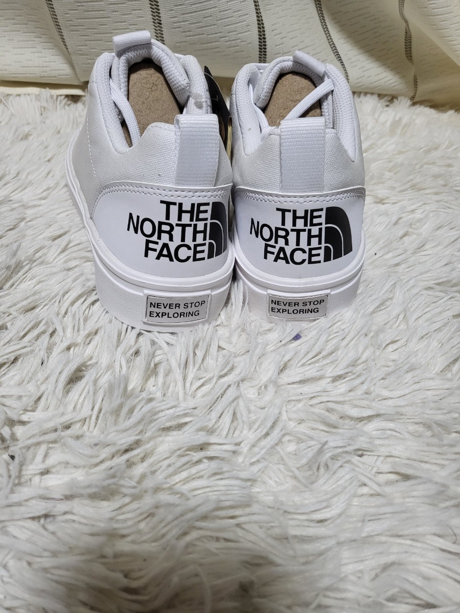 THE NORTH FACE ノースフェイス キャンバススニーカー 新品 27 THE NORTH FACE ノースフェイス キャンバススニーカー 新品 27