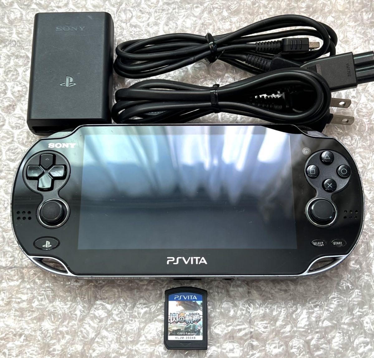 動作確認済み〉PS vita PCH -1000 クリスタルブラック 本体＋閃の軌跡