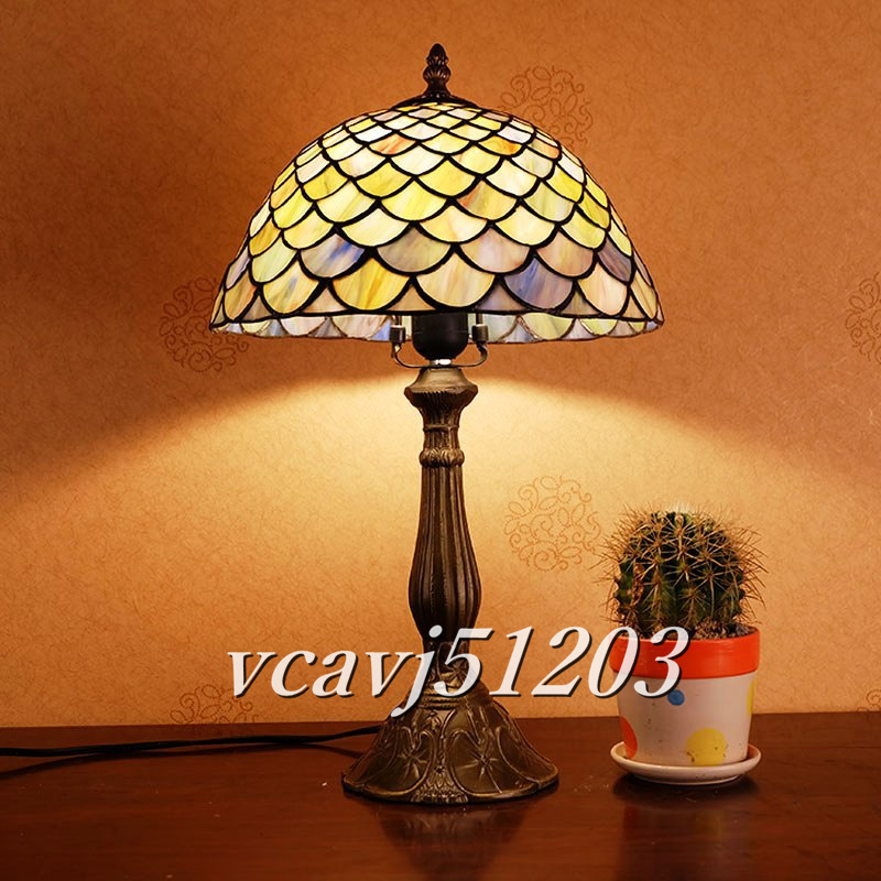◆美品◆芸術品◆テーブルスタンド ステンドランプ ステンドグラス 花柄 レトロな雰囲気ティファニー ランプ 室内装飾 照明