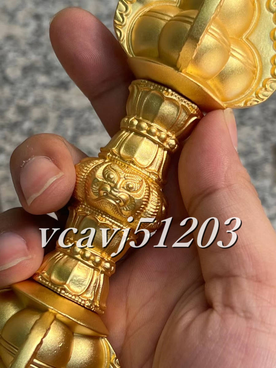 「密教法具 寺院用仏具」真言宗 金剛杵 宝珠杵 仏教工芸品 真鍮製 24K 金メッキ加工 舎利入れられる 長さ16.5cm_画像2